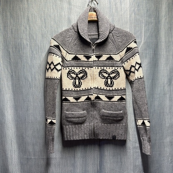 Aritzia TNA Sea to Sky 100% lamb wool sweater size small - Picture 3 of 10